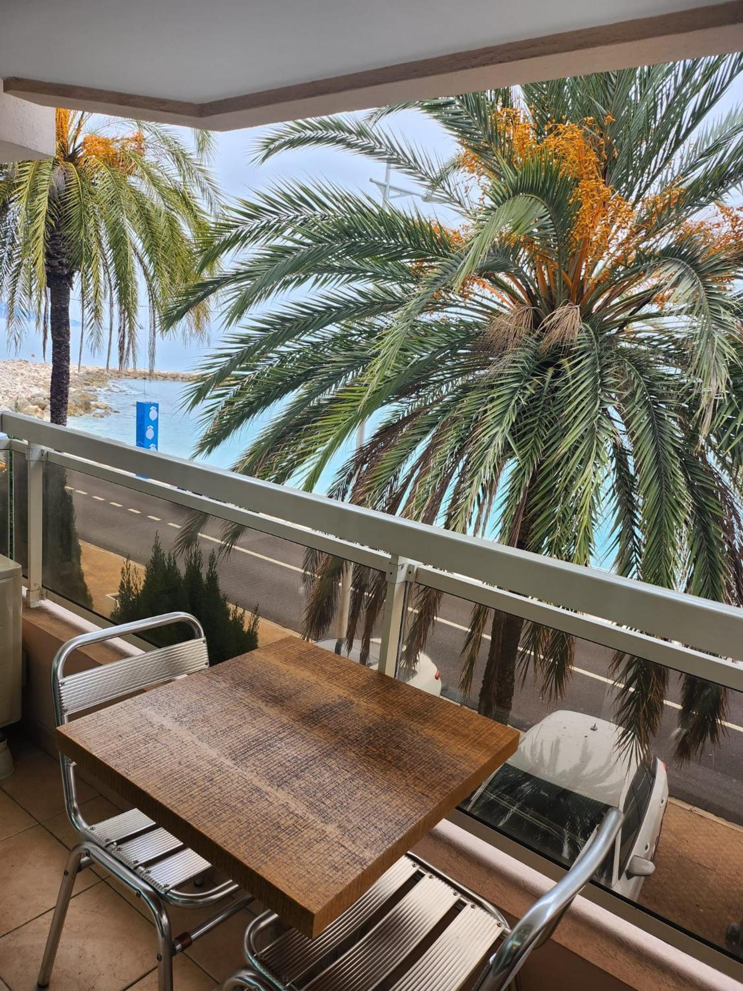 Bluemarine, Studio Vista Mare مينتون المظهر الخارجي الصورة